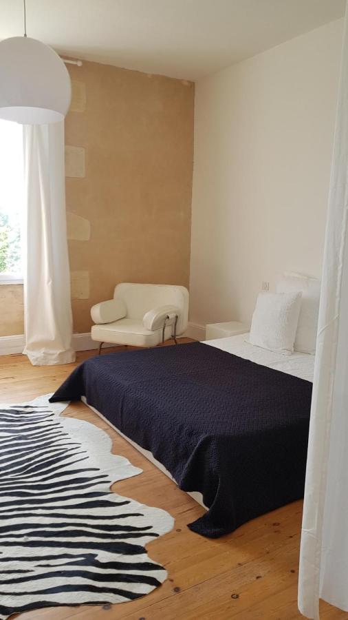 Chateau Bernon Maison D Hotes - Piscine Et Spa Queyrac エクステリア 写真